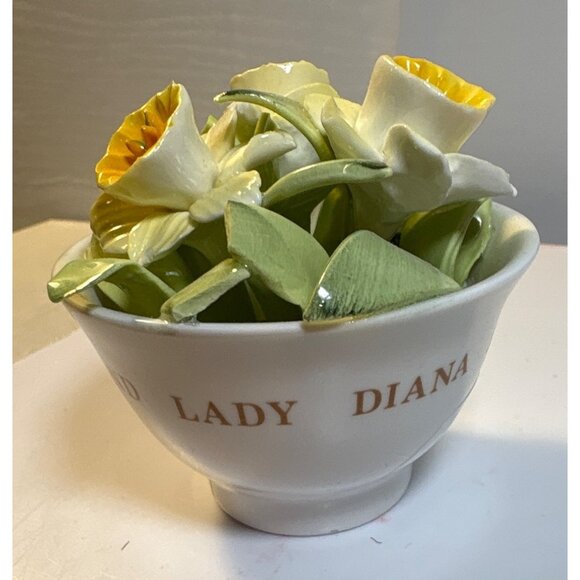 Prince Charles Lady Diana Ceramic Bowl Yellow Daffodil Floral Arrangement READ - Picture 2 of 9